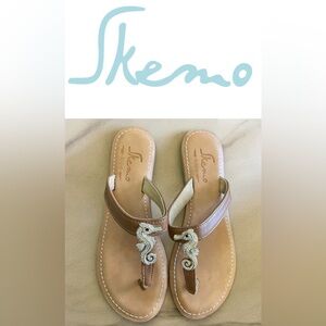 EUC Skemo Crystal Seahorse Leather Sandals Sz. 9